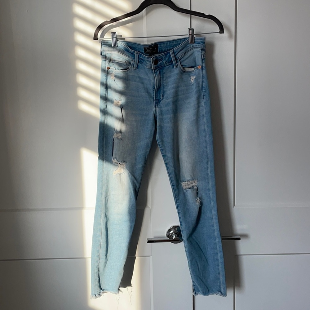 Abercrombie and Fitch high rise ripped skinny Jean